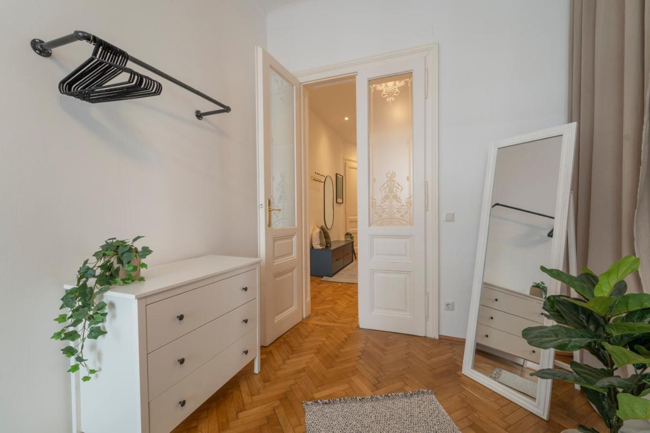 Josef'S Home I Premium Apartment In Ideal Location Bécs Kültér fotó